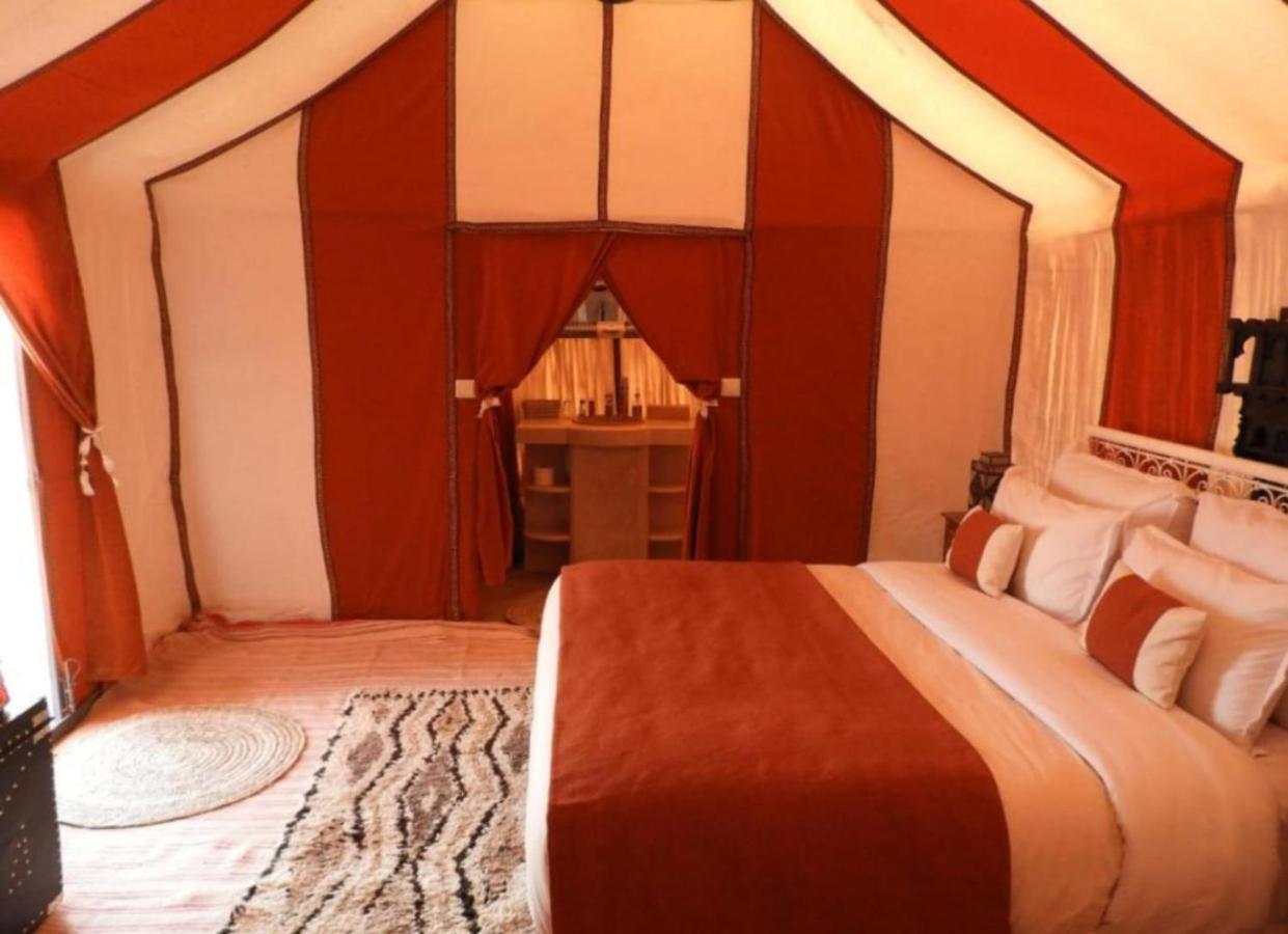 Desert Paradise Luxury Camp Merzouga Exterior foto